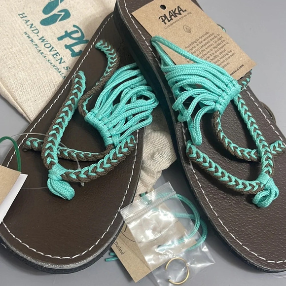 Plaka Flip Flops Thong Sandals Teal Brown size 6 / free toe ring - Picture 1 of 16